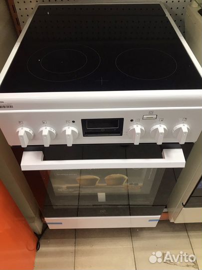 Электрическая плита Electrolux 50смКонвекц 58лПар