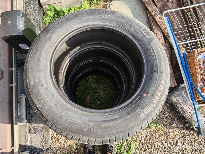 Michelin Latitude Tour HP 225/65 R17