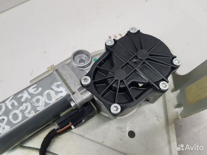 Механизм подъема двери багажника (Hyundai Equus)