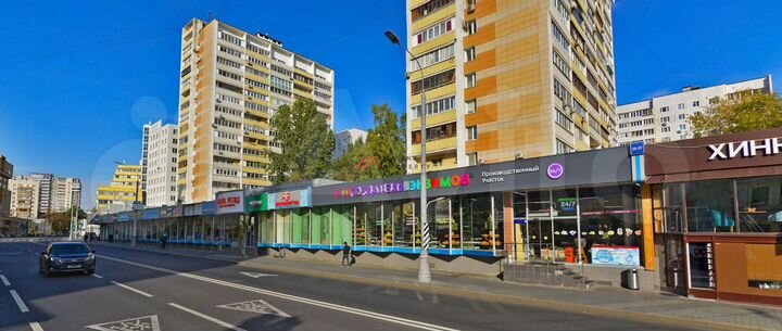 Сдам торговое помещение, 673 м²