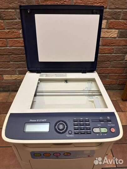 Принтер Xerox Phaser 6121MFP
