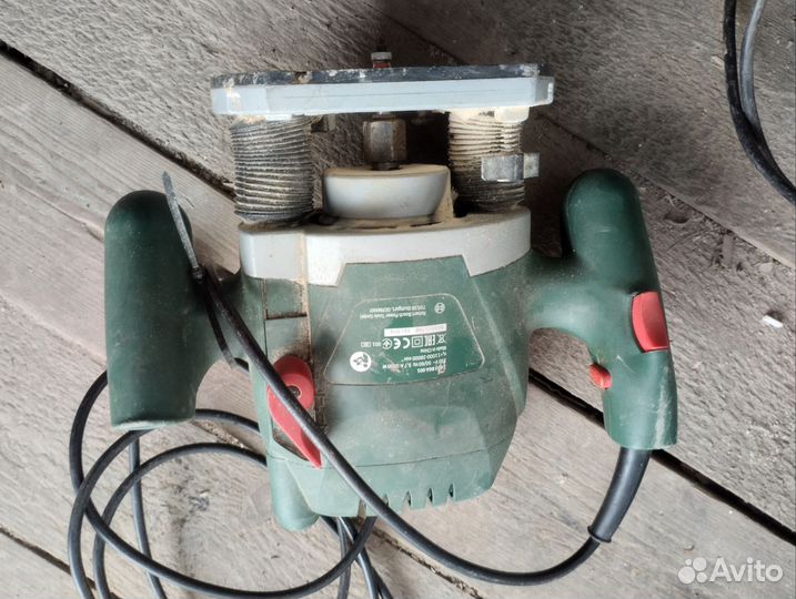 Фрезер Bosch pof 1200 ae