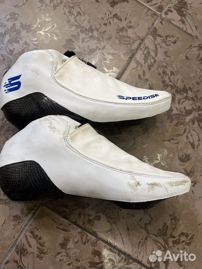 Ботинки для коньков (конькобежный спорт)