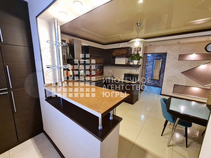 4-к. квартира, 96 м², 5/5 эт.