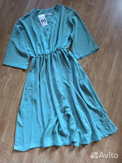 Платье женское новое 42 размер