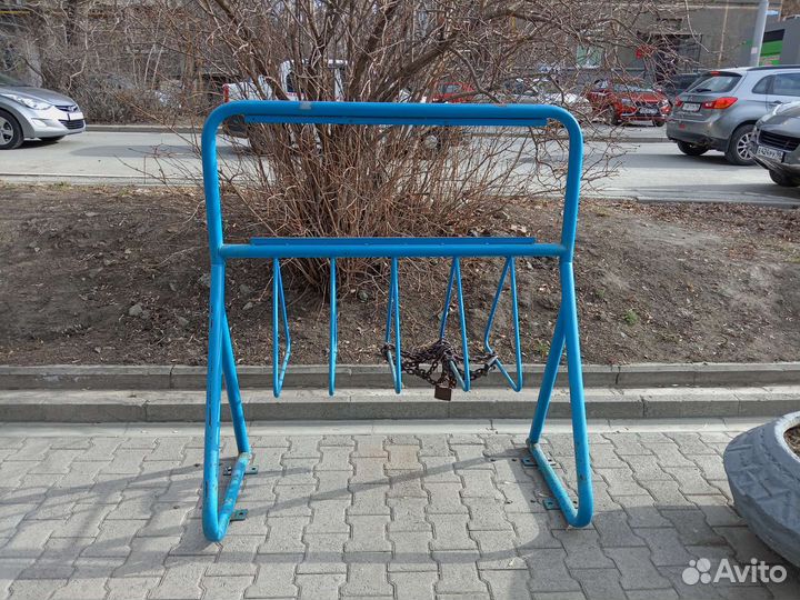 Велопарковка на 5 мест