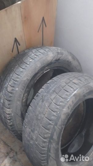 Bridgestone Blizzak Revo2 225/60 R16