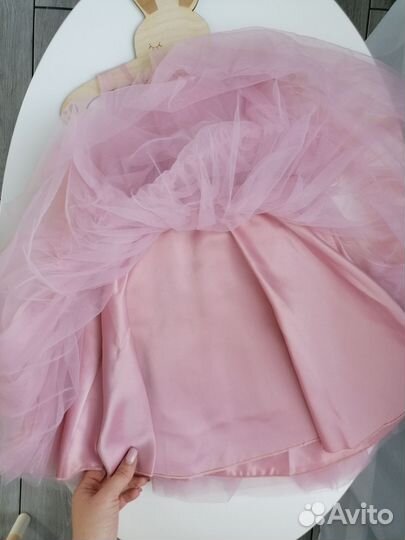 Платье на девочку пышное нарядное 86 92