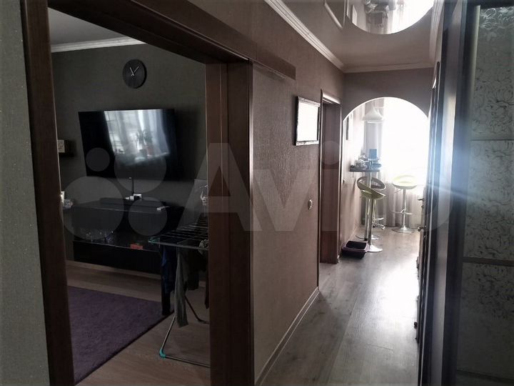 3-к. квартира, 70 м², 1/2 эт.