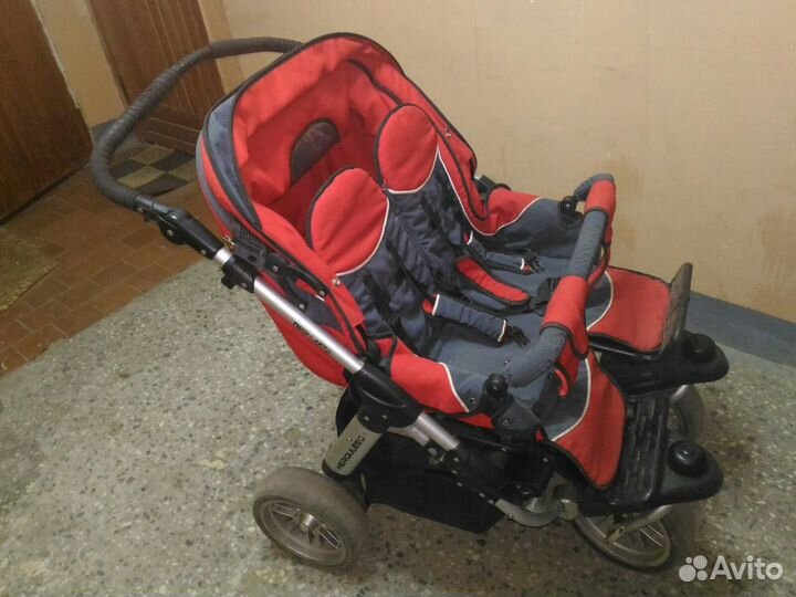 Коляска для двойни