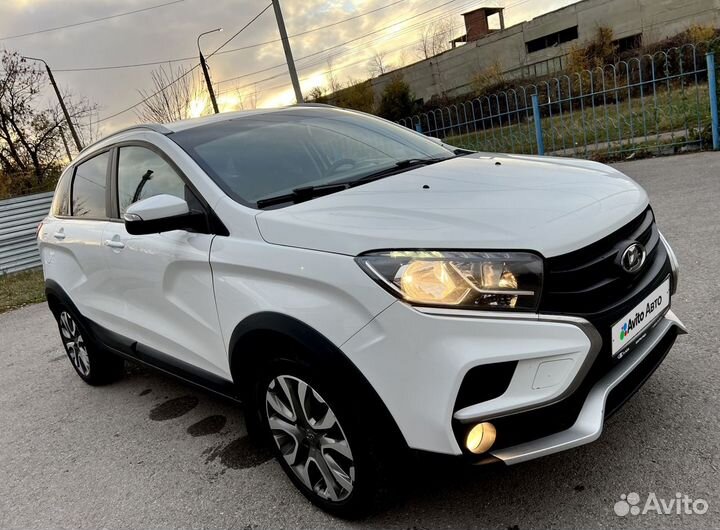 LADA XRAY Cross 1.8 МТ, 2019, 63 000 км