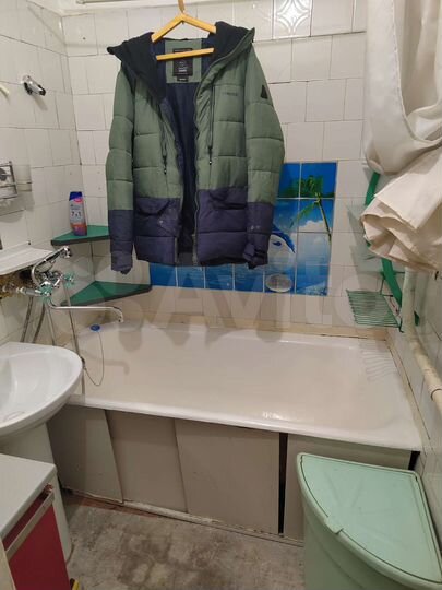 2-к. квартира, 43 м², 3/9 эт.