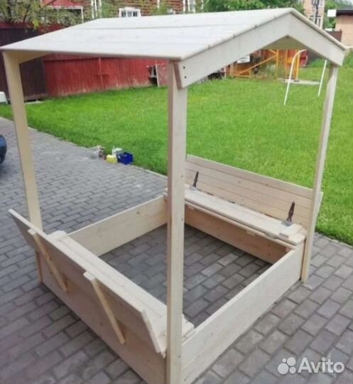 Детская песочница с крышкой