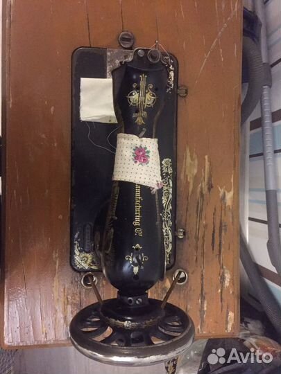 Швейная машинка сингер