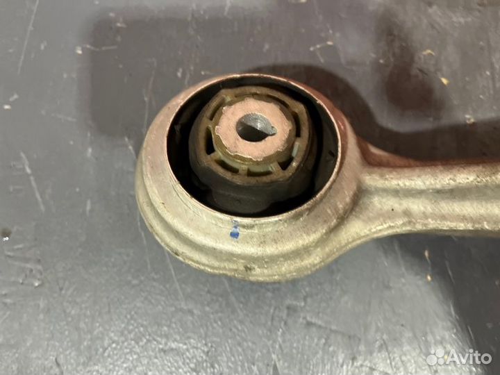 Рычаг передний правый Mercedes-Benz S-Class W222