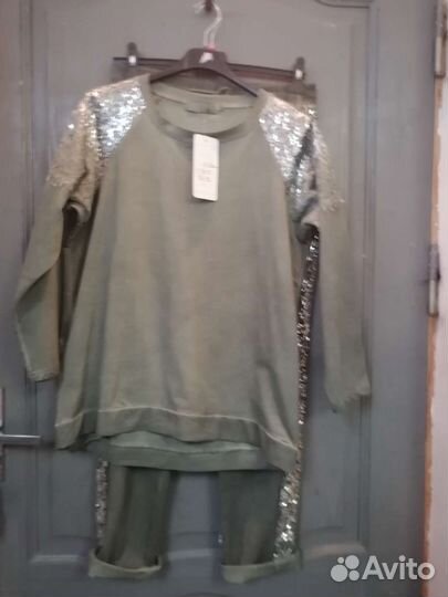 Спортивный костюм женский