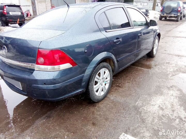 Opel Astra 1.6 МТ, 2010, 112 000 км