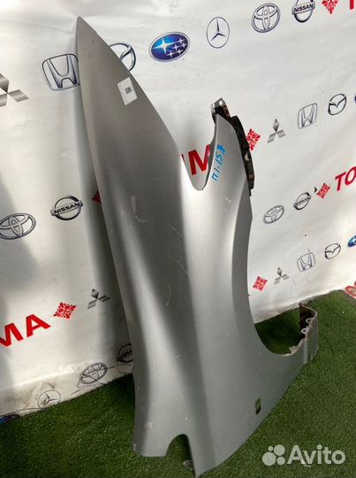 Крыло переднее правое Honda Civic 4D