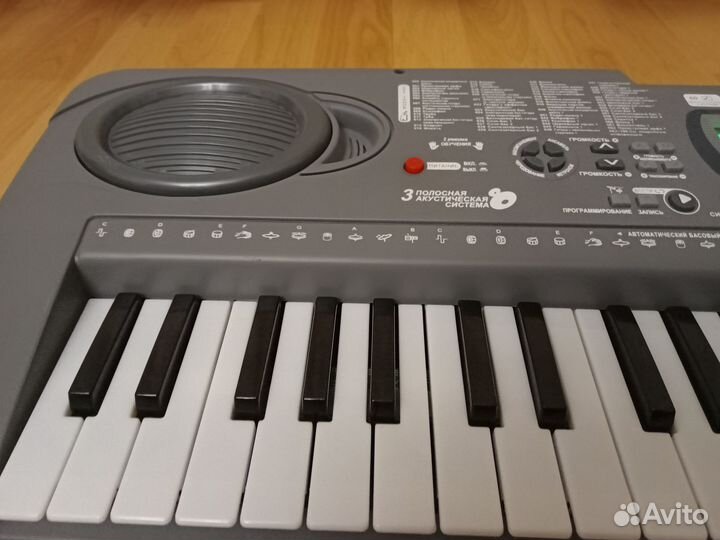 Забронировано Синтезатор Denn Dek 546