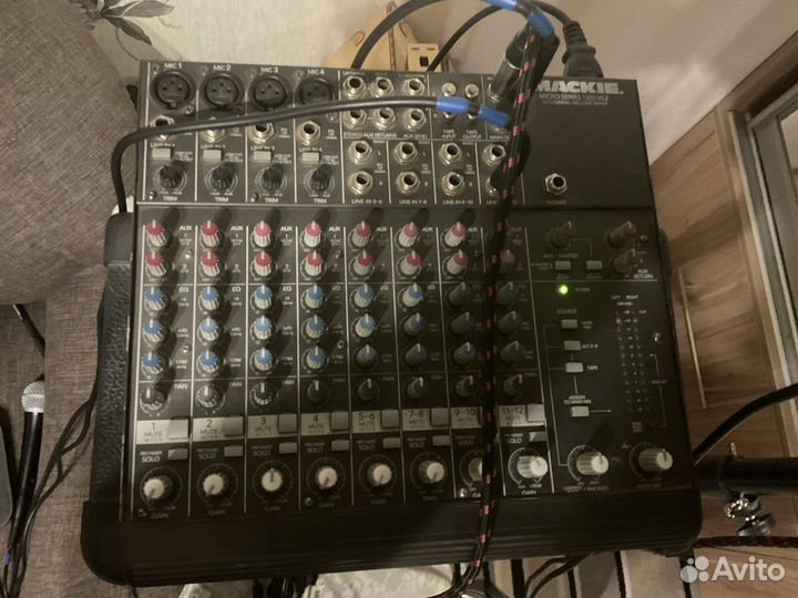 Микшерный пульт Mackie micro series 1202-vlz