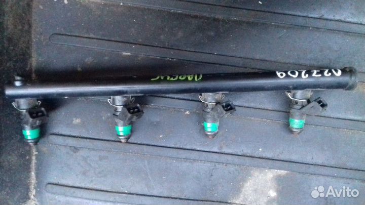 Рейка топливная (рампа ) LADA Largus 2012