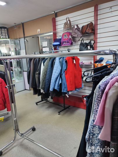 Вешалка напольная металлическая