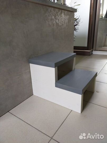 Лестница - ступенька