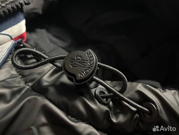 Пуховик зимний Moncler