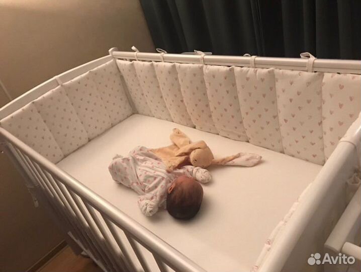 Бортики и комфортер в кроватку