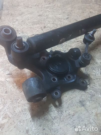 Цапфа задняя правая hyundai grandeur