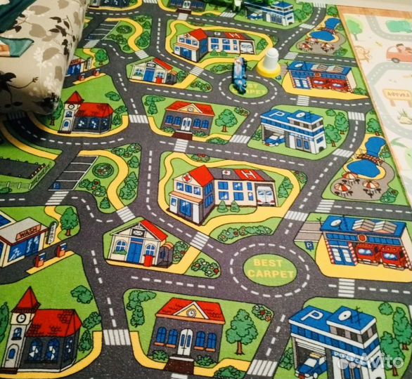 Детский коврик с дорогой