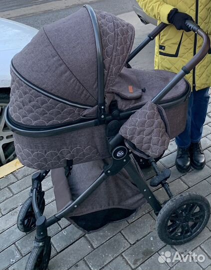 Коляска 2 в 1 Luxmom V9