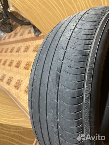 Yokohama dB Decibel E70 215/60 R16 95V