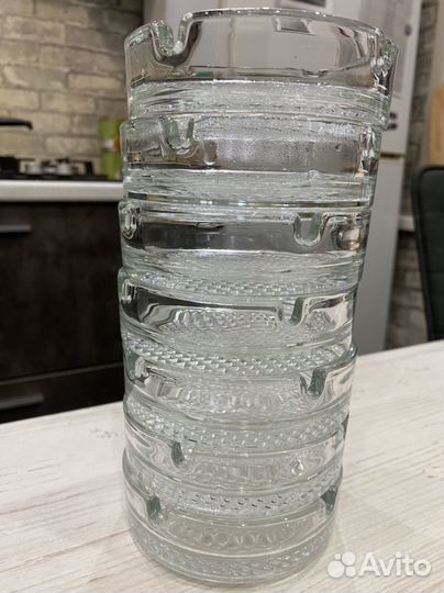 Стеклянная пепельница