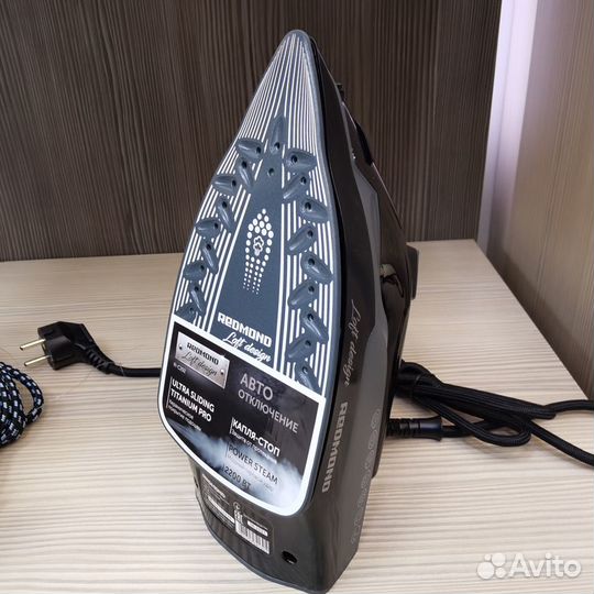 Стильный Утюг Redmond RI-C292 Гарантия 2года Новый