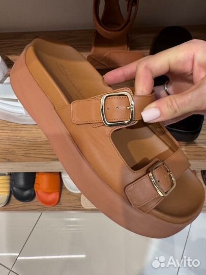 Сандали santoni