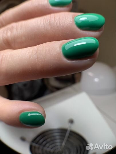 Маникюр и педикюр