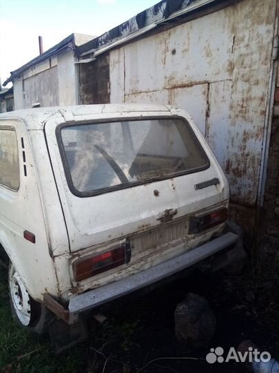Нива 2121 на запчасти