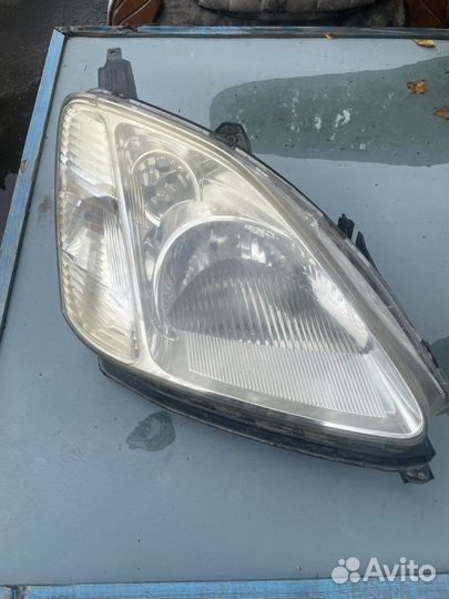 Фара honda civic хэтчбэк 2002г.в EU2(правая )