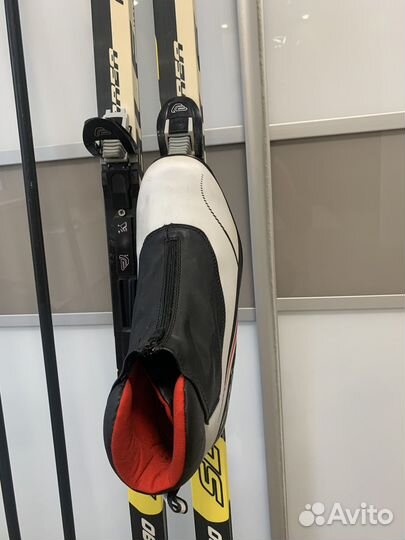 Лыжи беговые 190 ботинки 43 палки 170