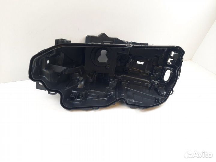 Корпус фары левый Volvo S90 2 2016-2020