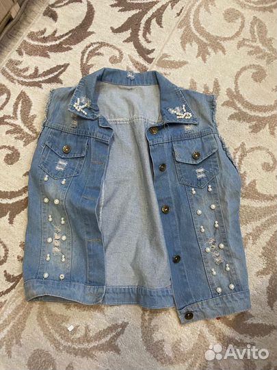 Жилета джинсовая