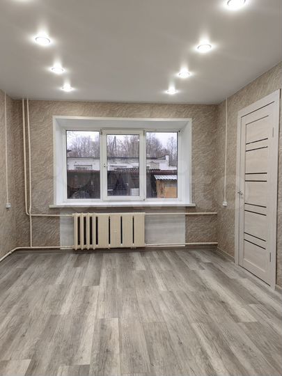 2-к. квартира, 37 м², 1/2 эт.