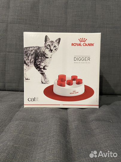 Интерактивная игрушка-кормушка royal canin digger