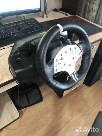 Руль logitech momo racing