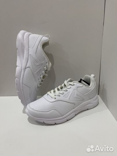 Новые женские кроссовки Demix 38