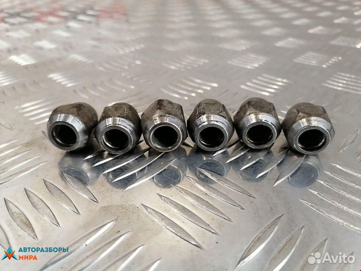 Болт колесный Nissan Pathfinder R51 2005