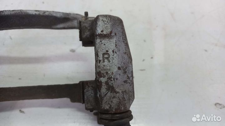 Скоба переднего суппорта правая Mazda 6 GJ