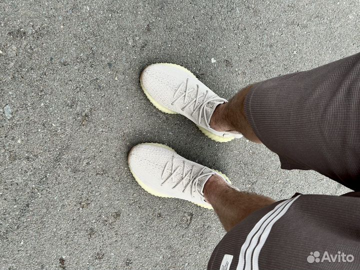 Кроссовки Adidas Yeezy Boost 350 v2