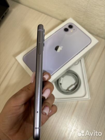 iPhone 11, 64 ГБ